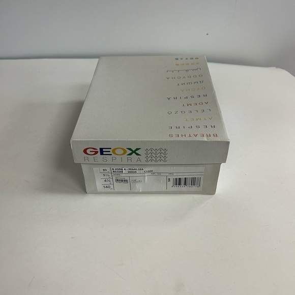 GEOX RESPIRA BABY GIRL SHOES IN CREAM AND SILVER COLOUR IN SIZE 21 - Picture 6 of 6